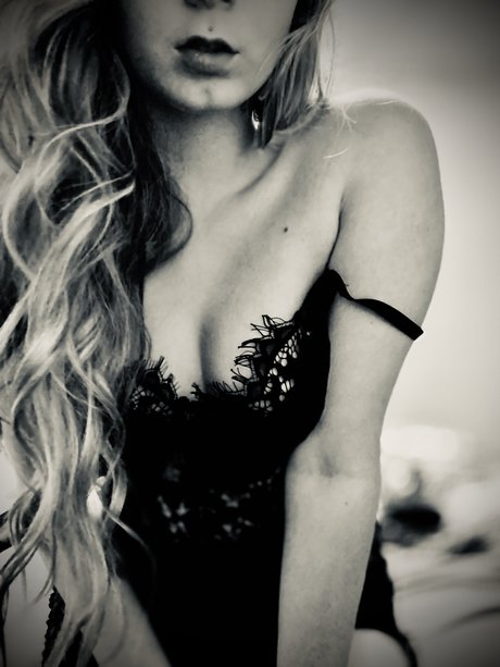 Foto di nudo di fuga di OnlyFans di Peachy Queen