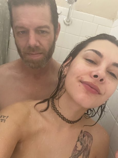 Foto di nudo di fuga di OnlyFans di Littlemisskink