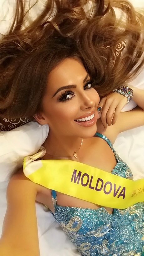 Foto di nudo di fuga di OnlyFans di Mariana Susarenco
