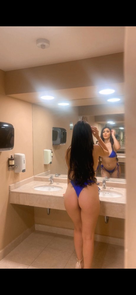 Foto di nudo di fuga di OnlyFans di Litzy Naranjo