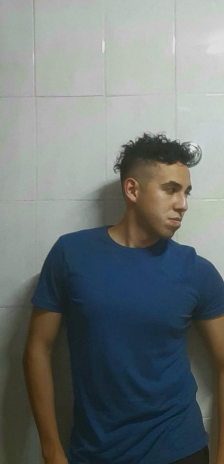 Foto di nudo di fuga di OnlyFans di Elchino