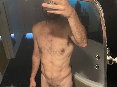 Foto di nudo di fuga di OnlyFans di Millo