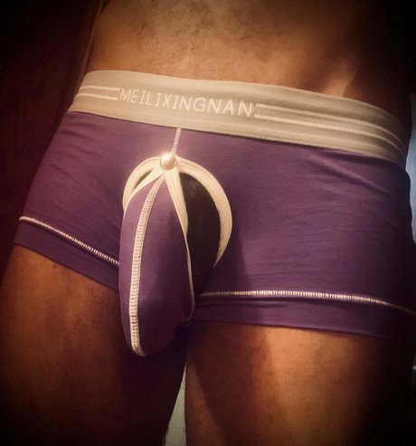 Foto di nudo di fuga di OnlyFans di Newportlong69