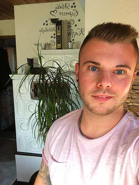 Foto di nudo di fuga di OnlyFans di Manu