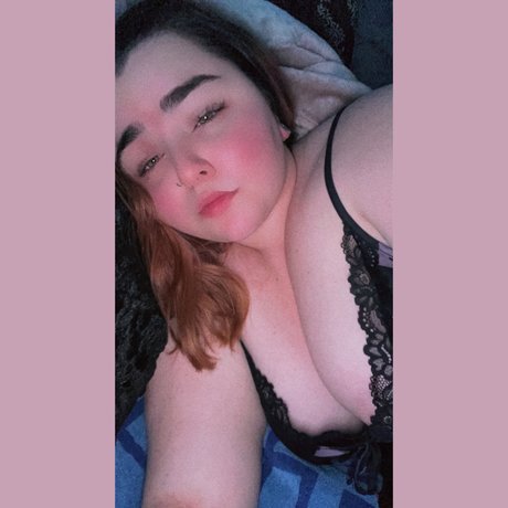 Foto di nudo di fuga di OnlyFans di Peachy Babyyy 
