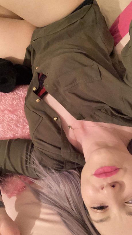 Foto di nudo di fuga di OnlyFans di Mini