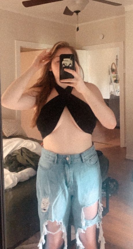 Foto di nudo di fuga di OnlyFans di Lidia 