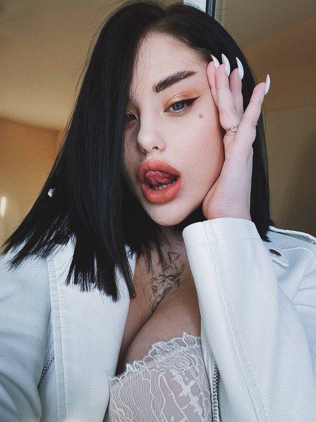 Foto di nudo di fuga di OnlyFans di Trisha Star 