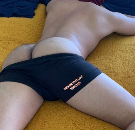 Foto di nudo di fuga di OnlyFans di Tropizaddy