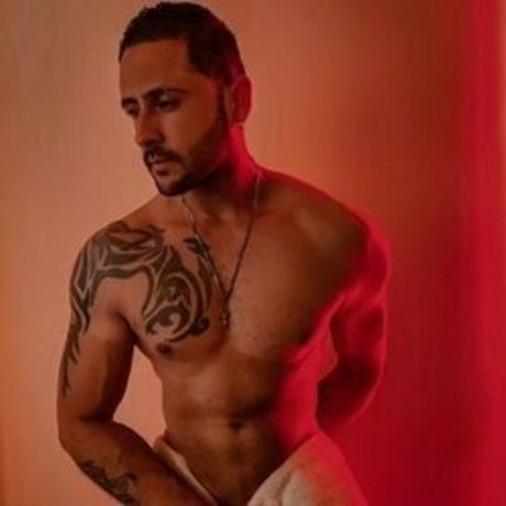 Foto di nudo di fuga di OnlyFans di Michael Steven Torrres Sanabria