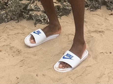 Foto di nudo di fuga di OnlyFans di Only Feet 