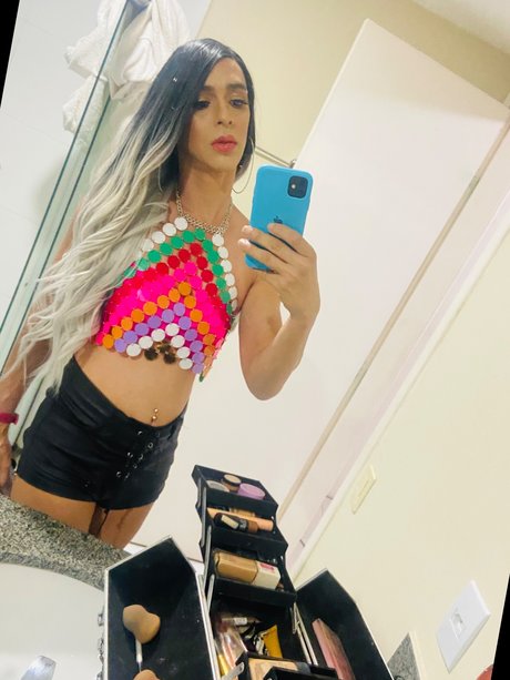 Foto di nudo di fuga di OnlyFans di Vivi