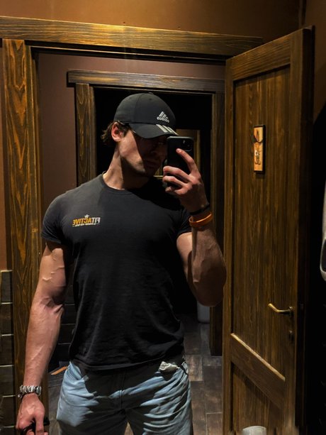 Foto di nudo di fuga di OnlyFans di Fabio