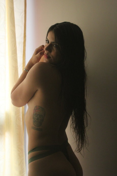 Foto di nudo di fuga di OnlyFans di Tatiana
