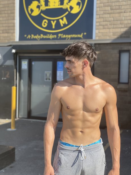 Foto di nudo di fuga di OnlyFans di Matthew Quinn