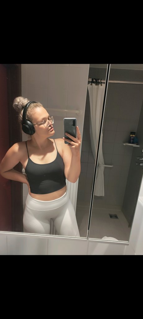 Foto di nudo di fuga di OnlyFans di Ulrieke