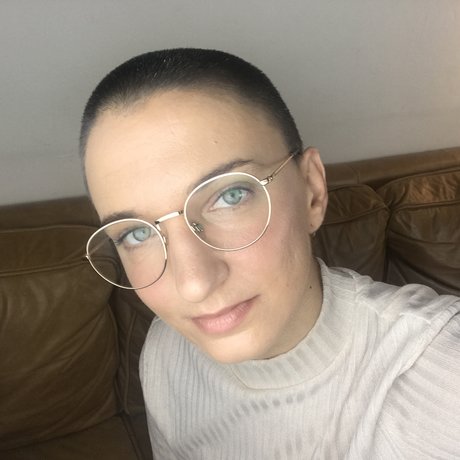 Foto di nudo di fuga di OnlyFans di Mackenzie Mathmagazine
