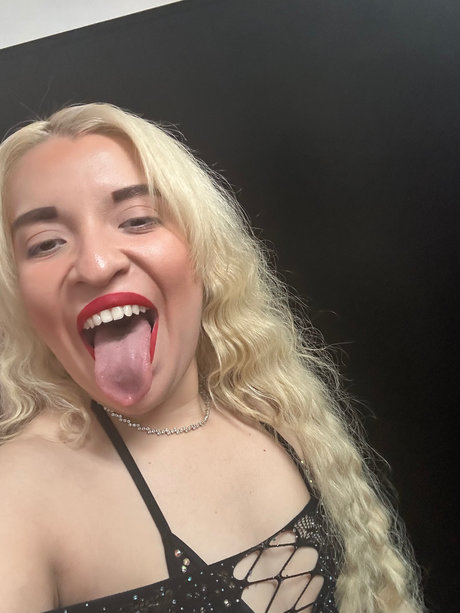 Foto di nudo di fuga di OnlyFans di Nadia 
