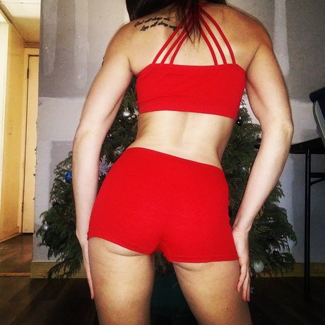 Foto di nudo di fuga di OnlyFans di Serena Luvu