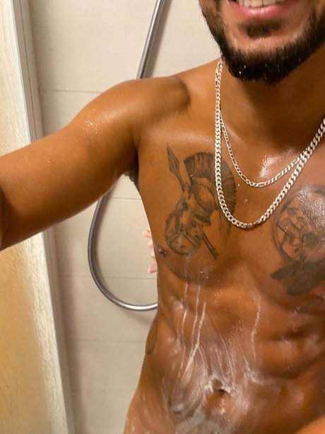Foto di nudo di fuga di OnlyFans di Randu Baez