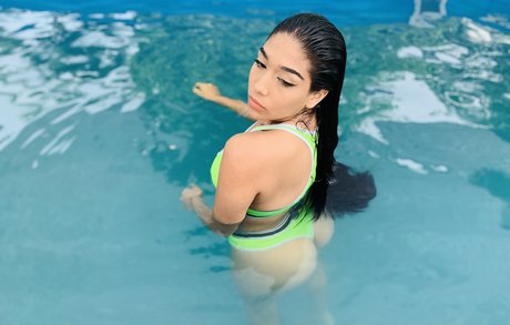 Foto di nudo di fuga di OnlyFans di Valentina Rodriguez