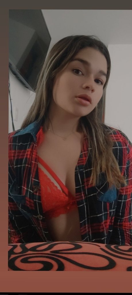 Foto di nudo di fuga di OnlyFans di Maimolares