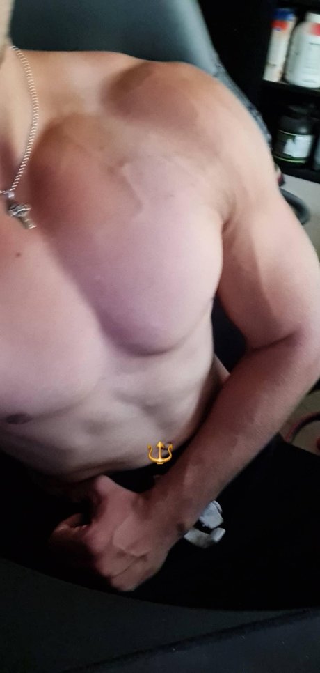 Foto di nudo di fuga di OnlyFans di Joseph Haygen
