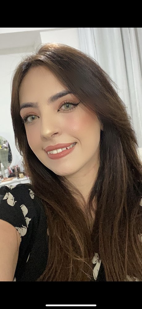 Foto di nudo di fuga di OnlyFans di Ramona Flowers
