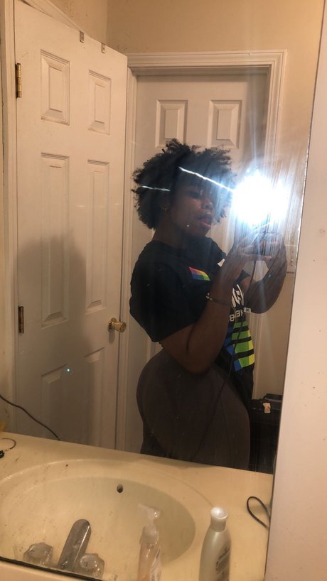 Foto di nudo di fuga di OnlyFans di Tasia Baby