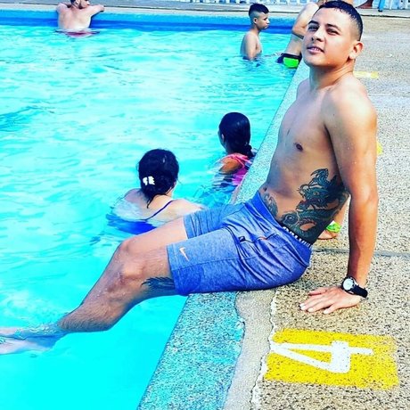Foto di nudo di fuga di OnlyFans di Martinezbry