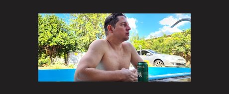 Foto di nudo di fuga di OnlyFans di James