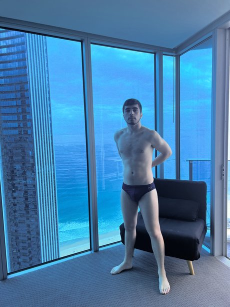 Foto di nudo di fuga di OnlyFans di Cheeky Boy