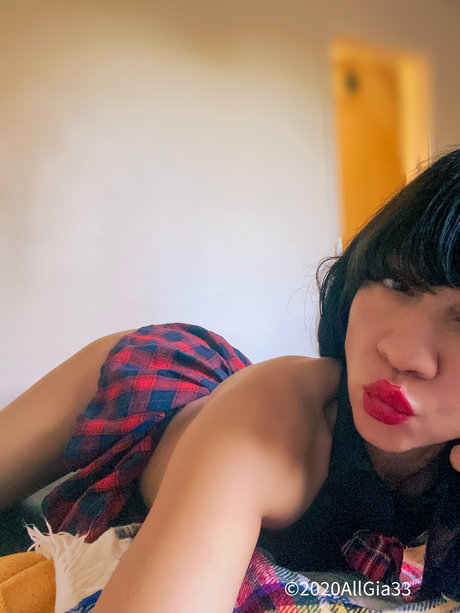 Foto di nudo di fuga di OnlyFans di Gia