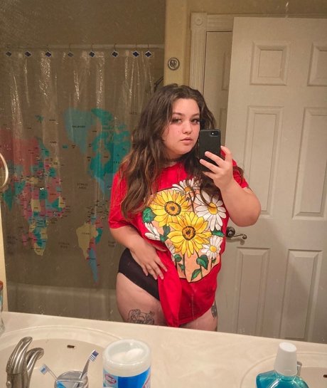 Foto di nudo di fuga di OnlyFans di Sunny 