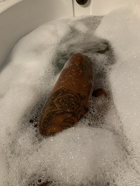 Foto di nudo di fuga di OnlyFans di Tony