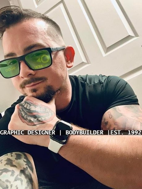 Foto di nudo di fuga di OnlyFans di Tony Tampa