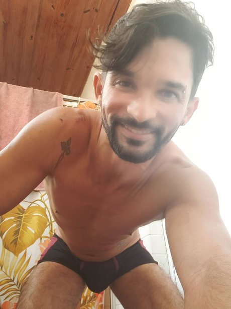 Foto di nudo di fuga di OnlyFans di Marc0