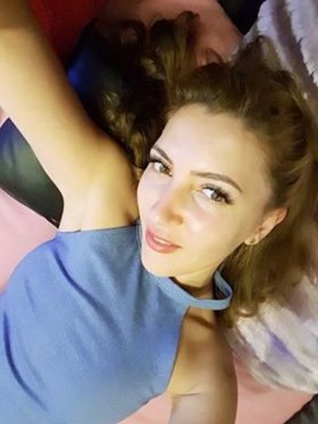 Foto di nudo di fuga di OnlyFans di Youraddictivemistress