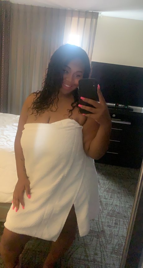 Foto di nudo di fuga di OnlyFans di Juicy 