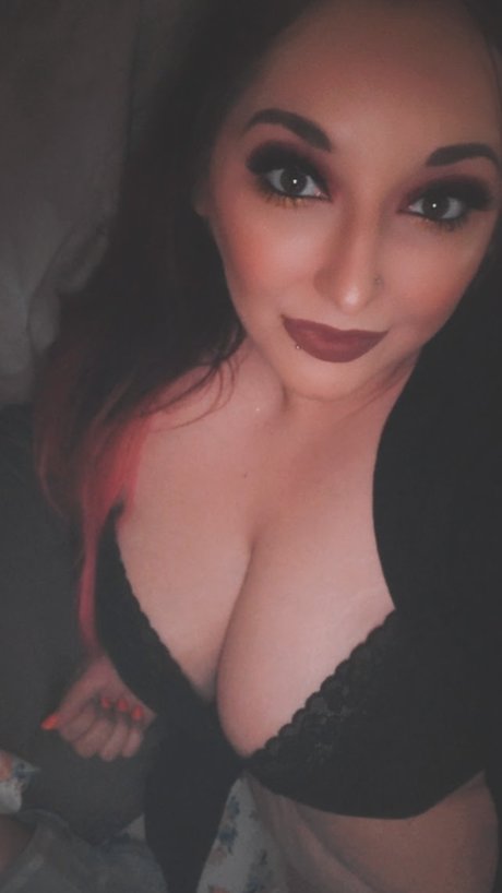 Foto di nudo di fuga di OnlyFans di Hannah Dunn