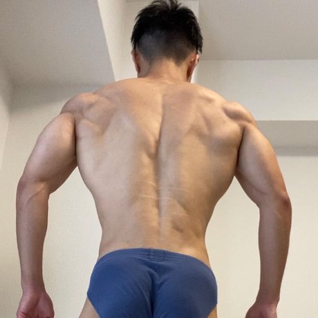 Foto di nudo di fuga di OnlyFans di Kumataro
