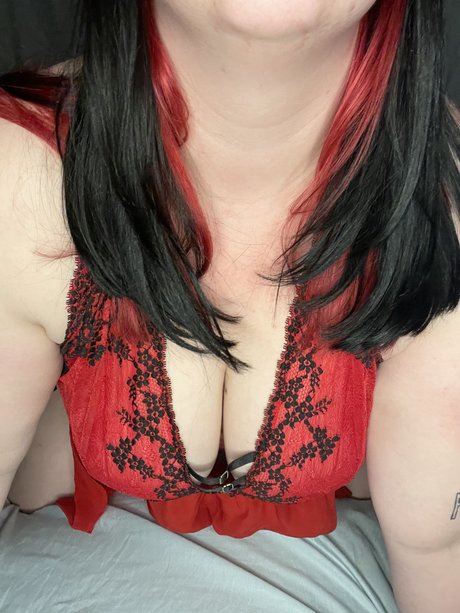 Foto di nudo di fuga di OnlyFans di Mia Babe