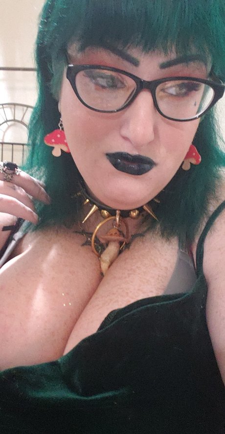 Foto di nudo di fuga di OnlyFans di Succub1tch
