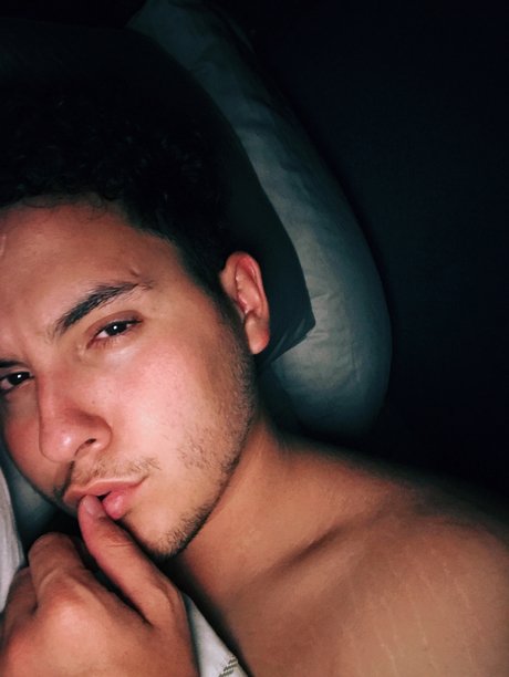 Foto di nudo di fuga di OnlyFans di Tito
