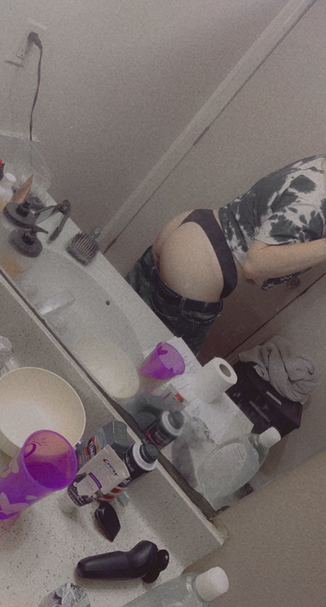 Foto di nudo di fuga di OnlyFans di Stoneybaby 