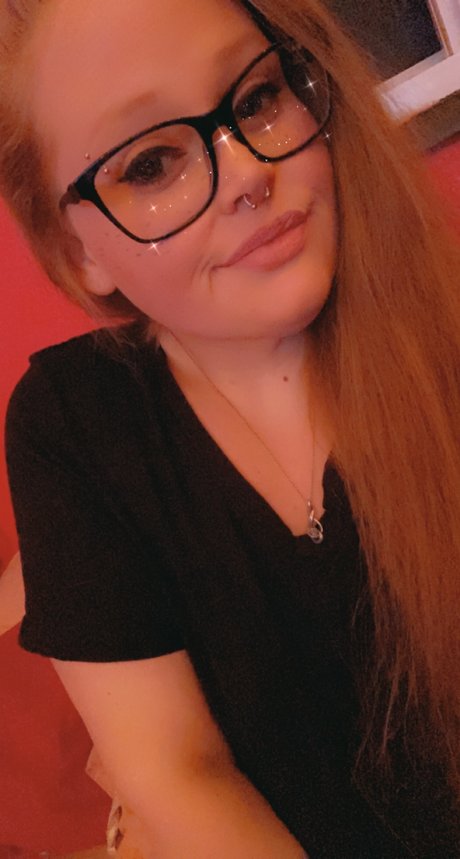 Foto di nudo di fuga di OnlyFans di Sarbear