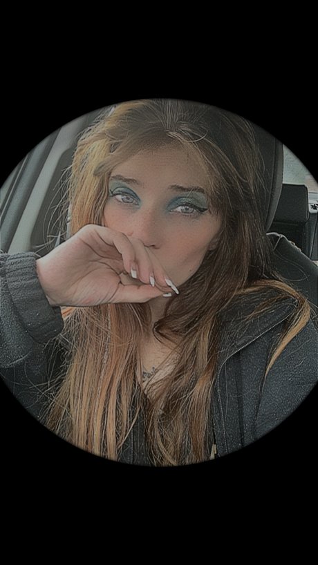 Foto di nudo di fuga di OnlyFans di Violet Marks
