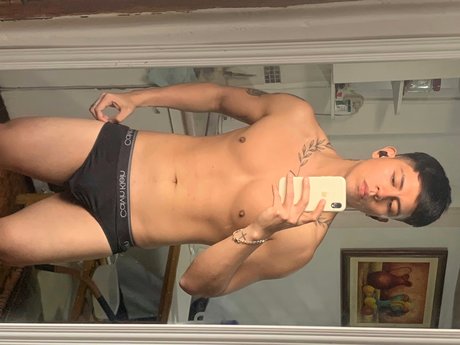 Foto di nudo di fuga di OnlyFans di 