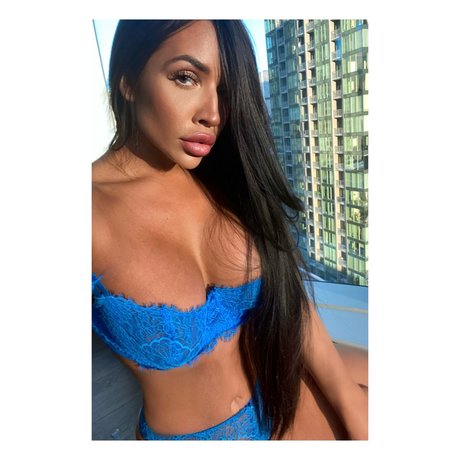 Foto di nudo di fuga di OnlyFans di Eva Eva