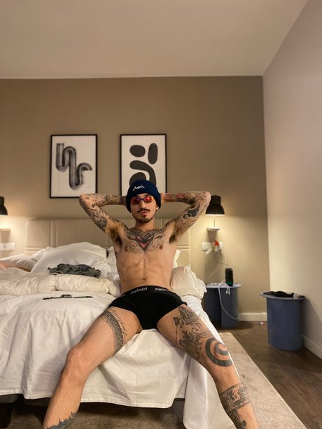 Foto di nudo di fuga di OnlyFans di     